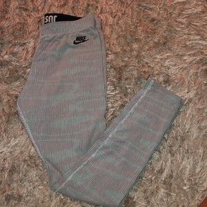 Nike workout leggings
